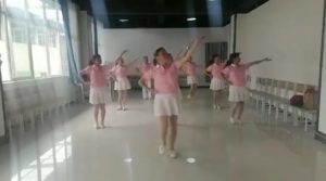 广场舞-大家一起来-春苗艺术团